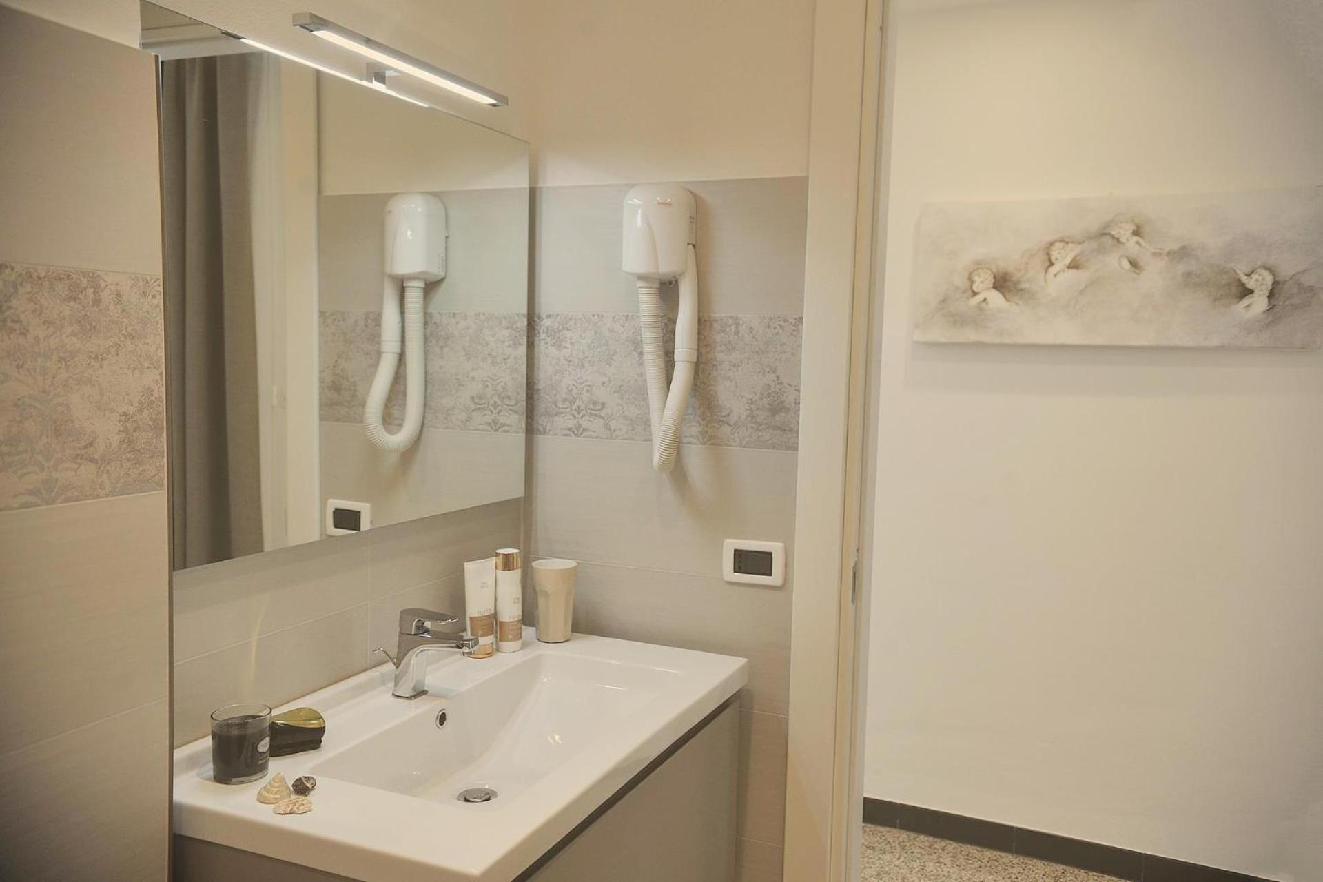 Hotel Villa Centa Varazze Buitenkant foto